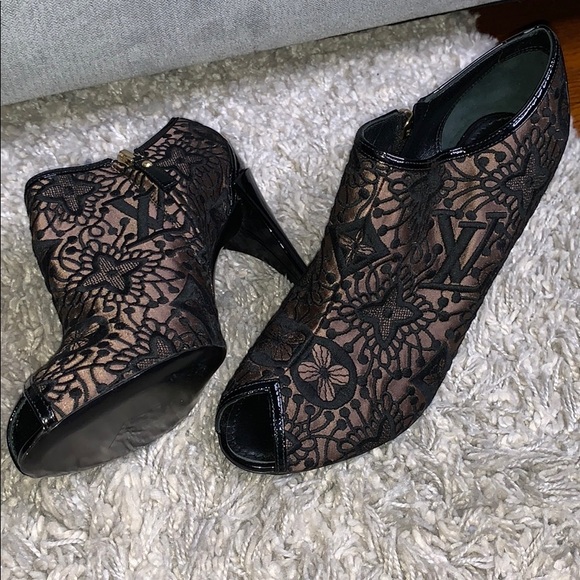 COPY - Ankle booties with open toe - Picture 2 of 8